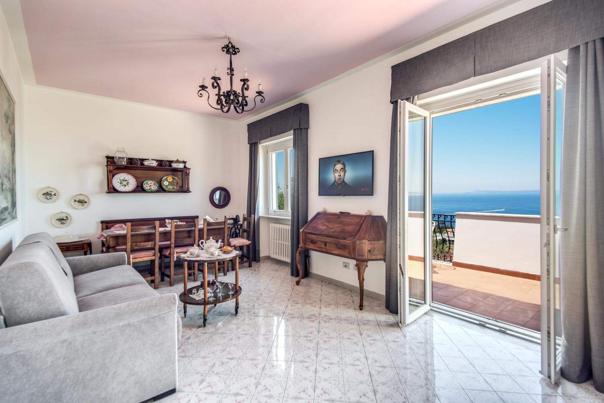 Plaza Coast * Sorrento